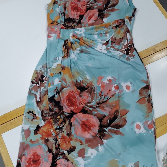 Connected Apparel Floral Print Ruched Wrap Look Midi Dress - Picture 9 of 14